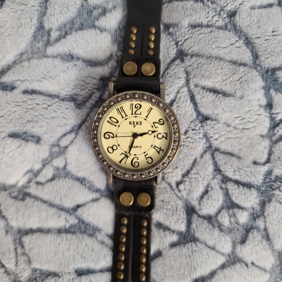 Steampunk style wrap around watch - Picture 2 of 5